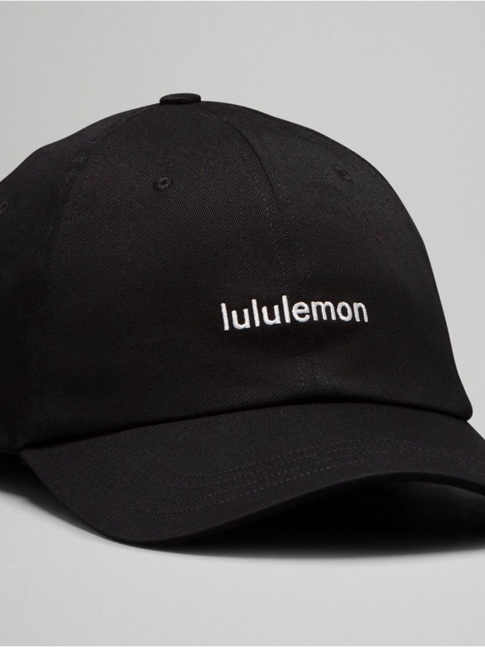 Like new Lululemon hat. Woman or men. Fast ship.